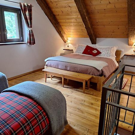 Locanda Del Sasso Rooms Crodo Bagian luar foto