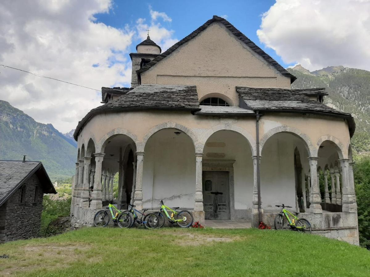 Locanda Del Sasso Rooms Crodo Bagian luar foto