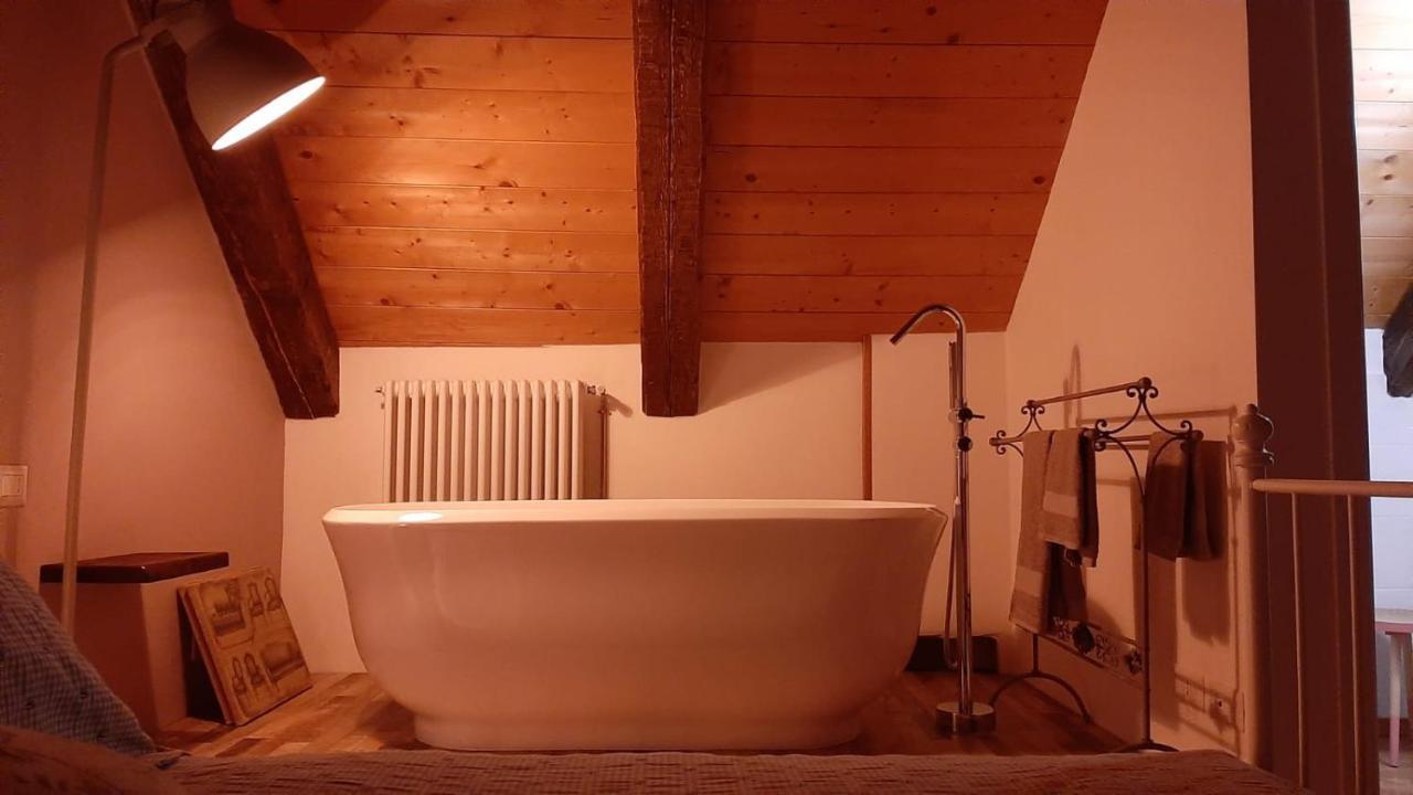 Locanda Del Sasso Rooms Crodo Bagian luar foto